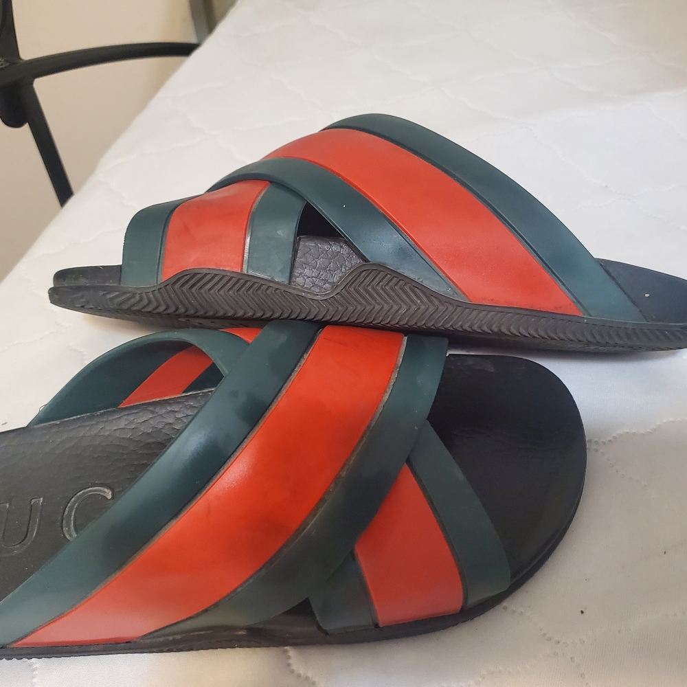 Gucci Red and Green Striped Slides